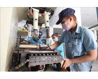 Nghị quyết về Chương trình quốc gia về an toàn, vệ sinh lao động giai đoạn 2021-2025